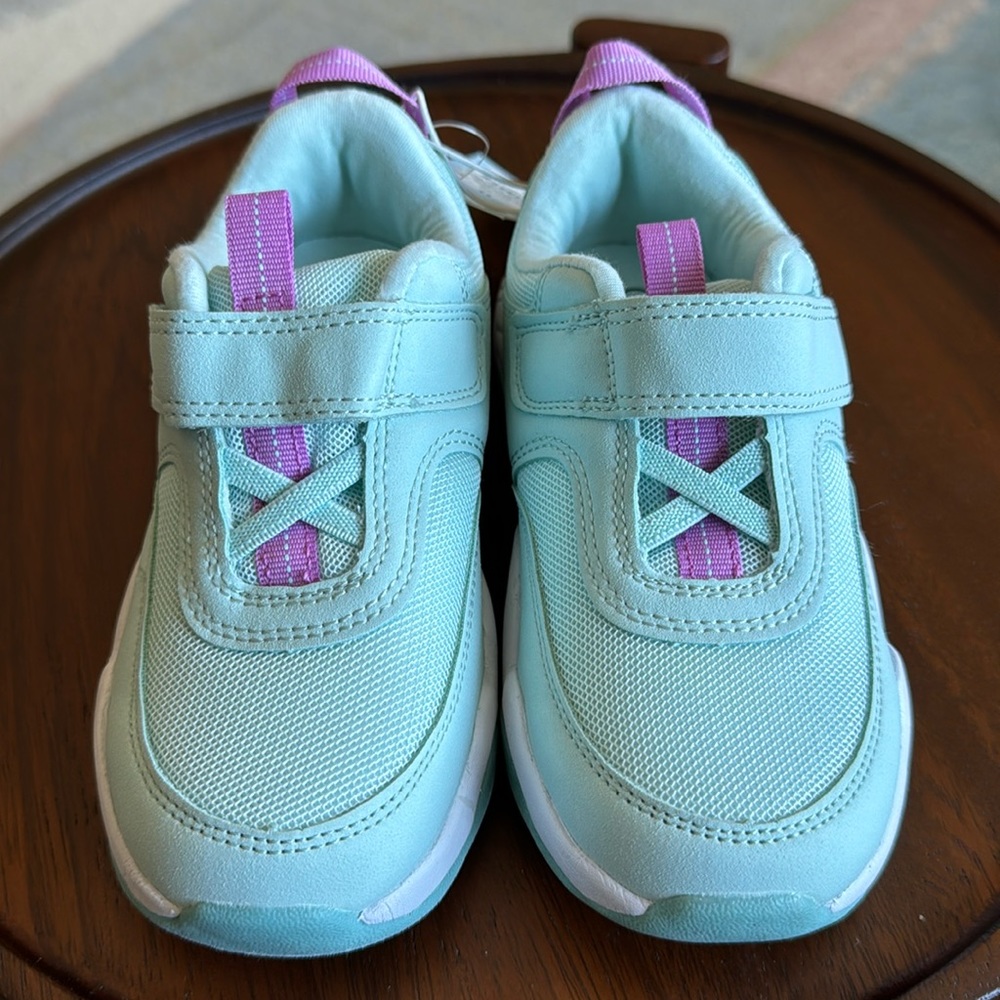 NWT Cat & Jack Bowie Mint Green Sneakers - Size 11T